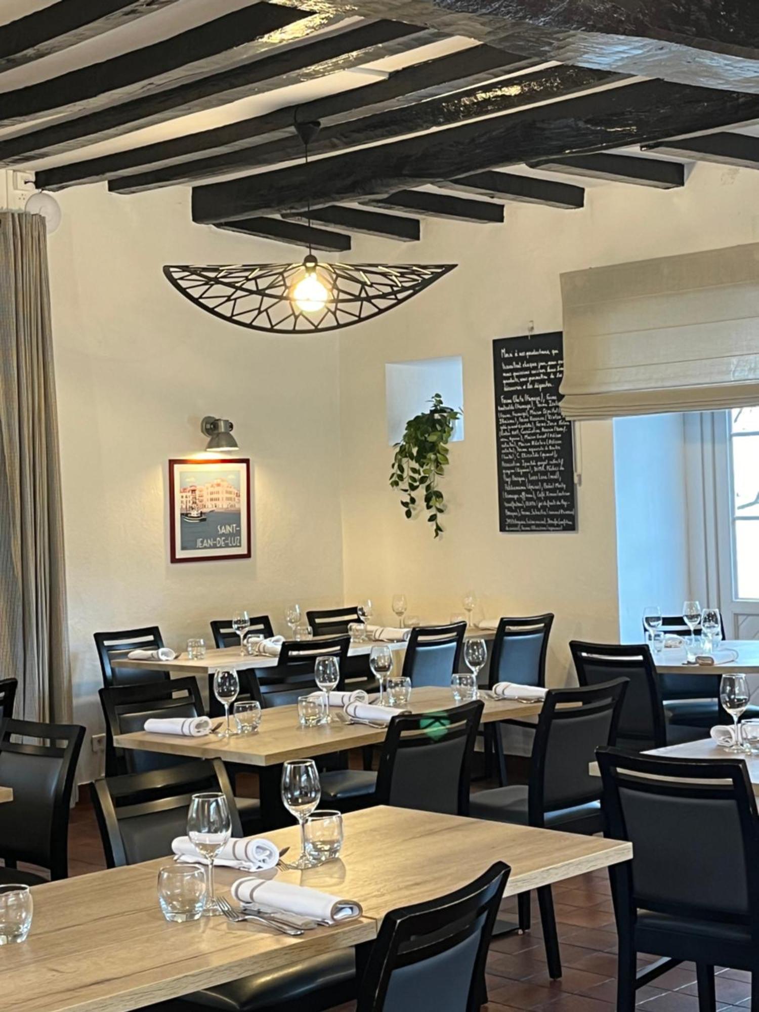 Logis Hotel Du Chene Itxassou Bagian luar foto